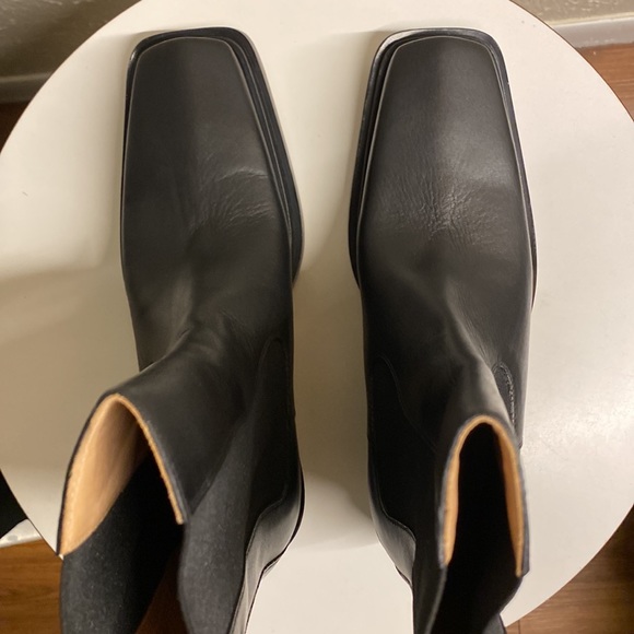 BOTTEGA VENETA Square Toe Chelsea The Lean Boots in Black 36.5 - Picture 4 of 7